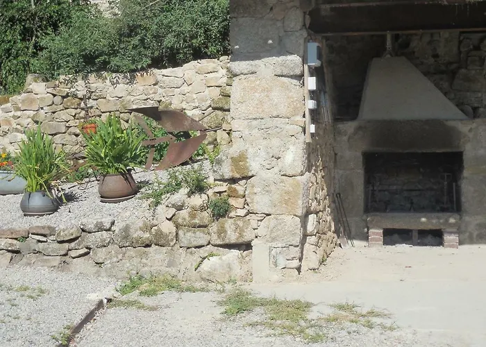 Gite De Carbonies